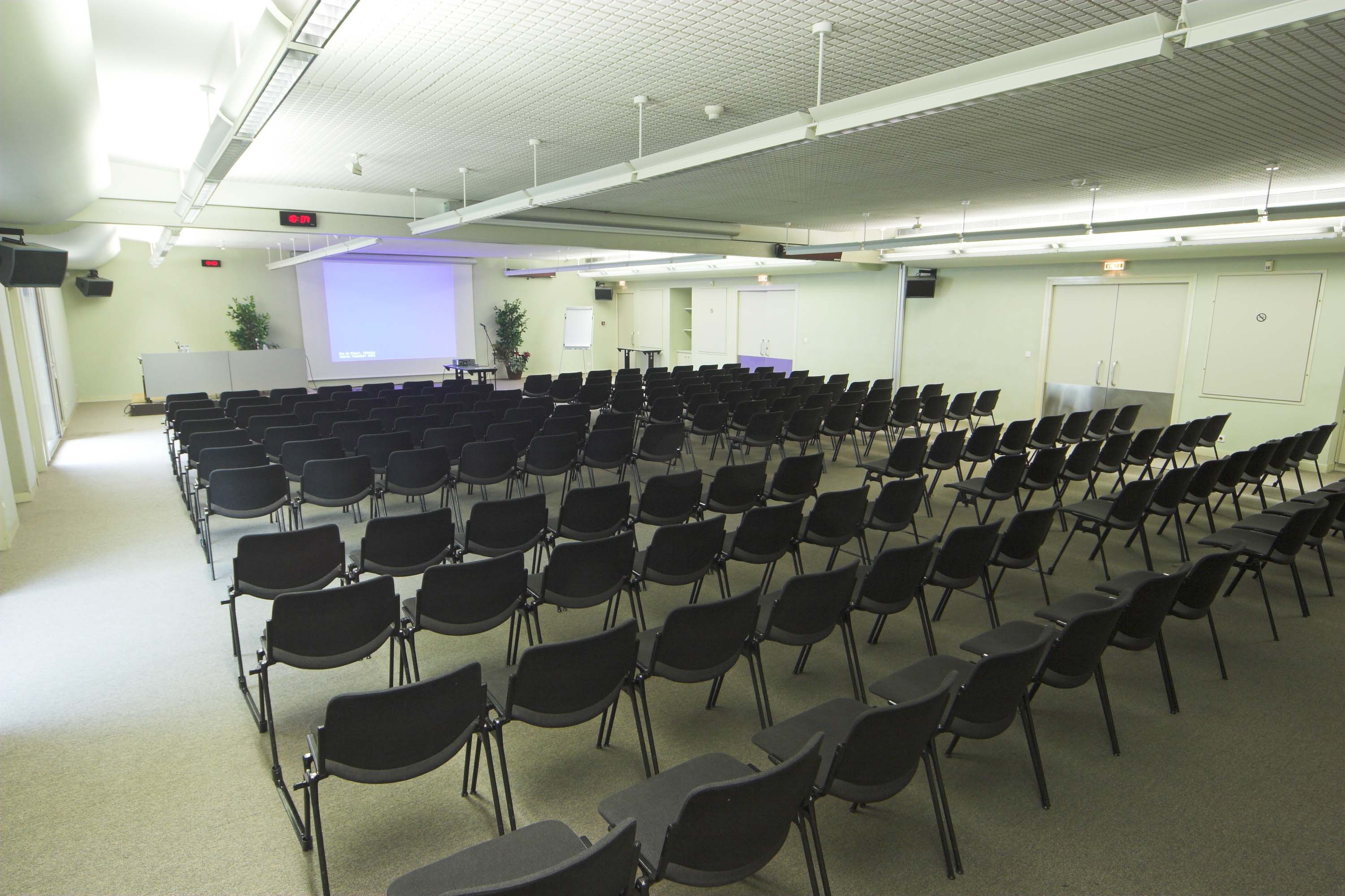 salle 240m²